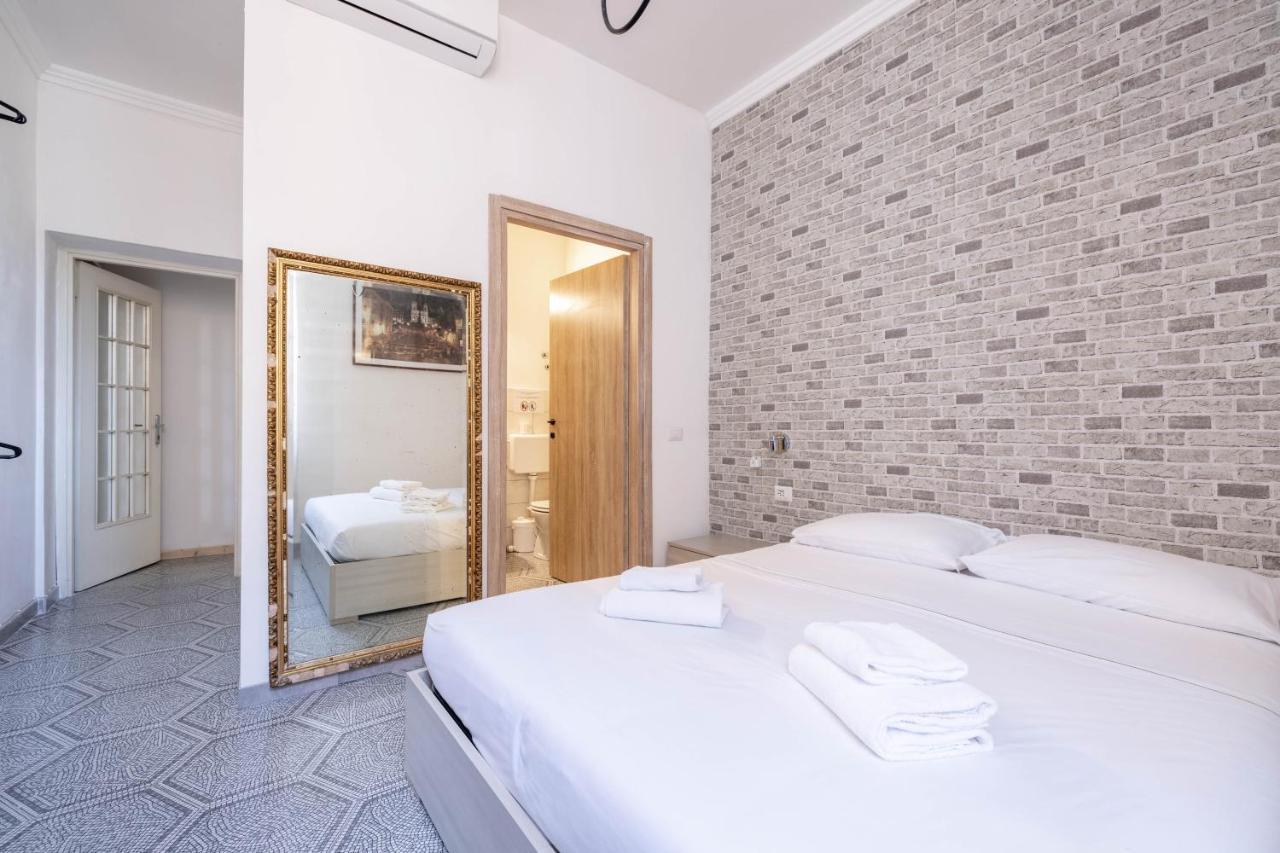Vg Piazza Navona 5 Stelle Montecitorio Room โรม ภายนอก รูปภาพ